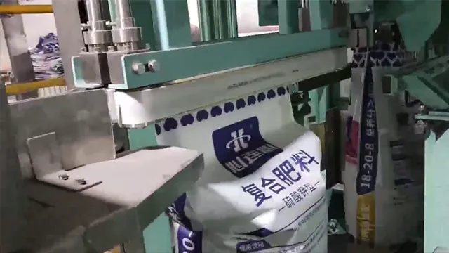 Automatic Compound Fertilizer Packaging Machine (1200 bags/hour)- Xinlianxin, Xinjiang, China